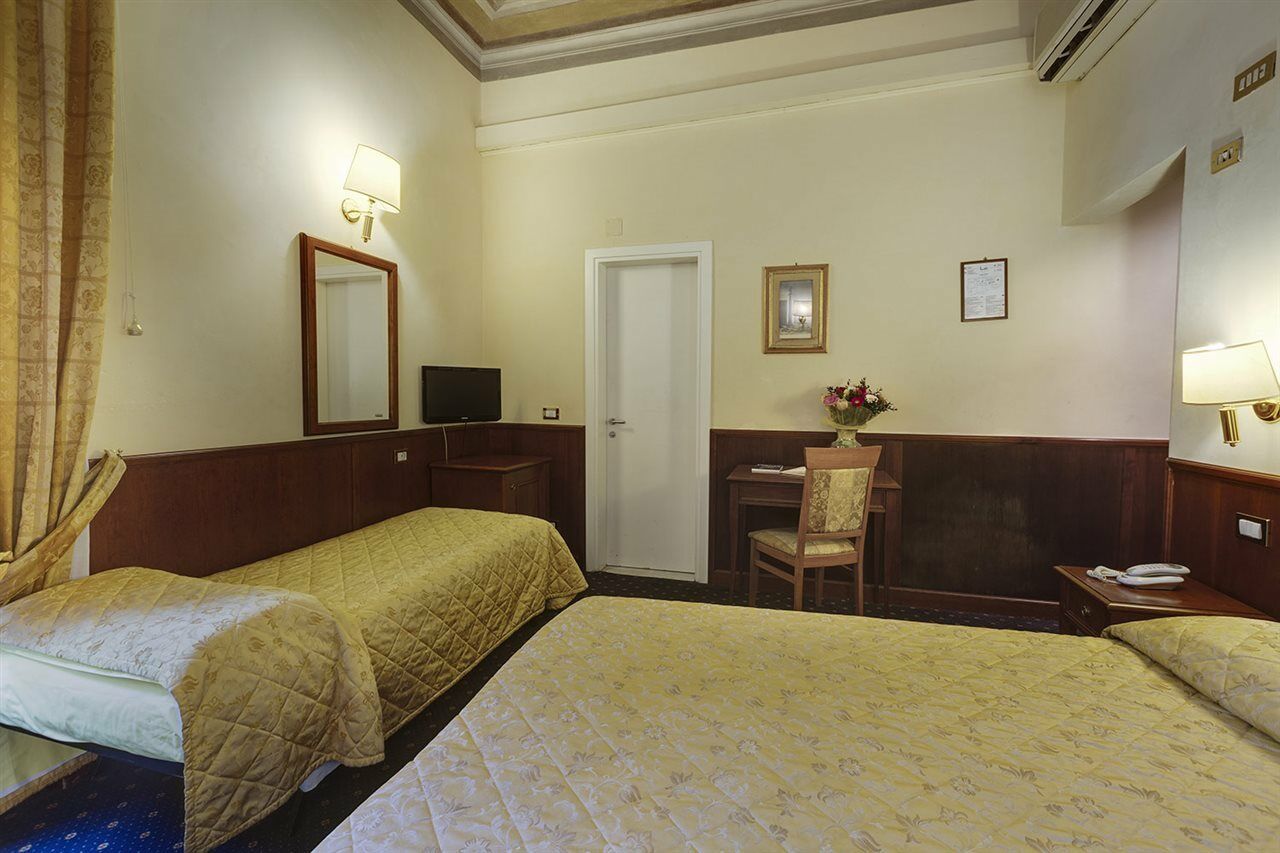 Hotel Arizona Florencia