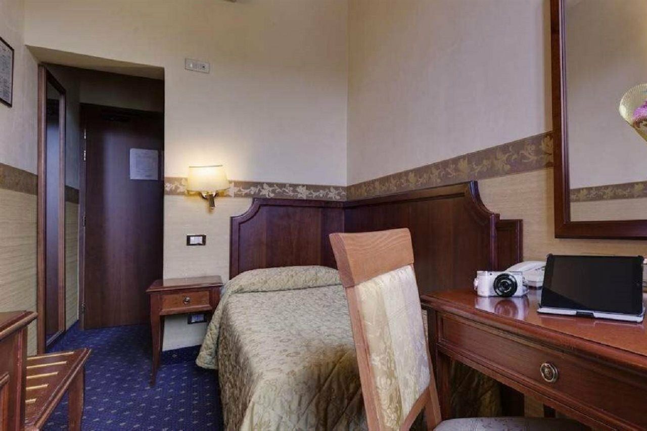 Arizona Hotel Florencia